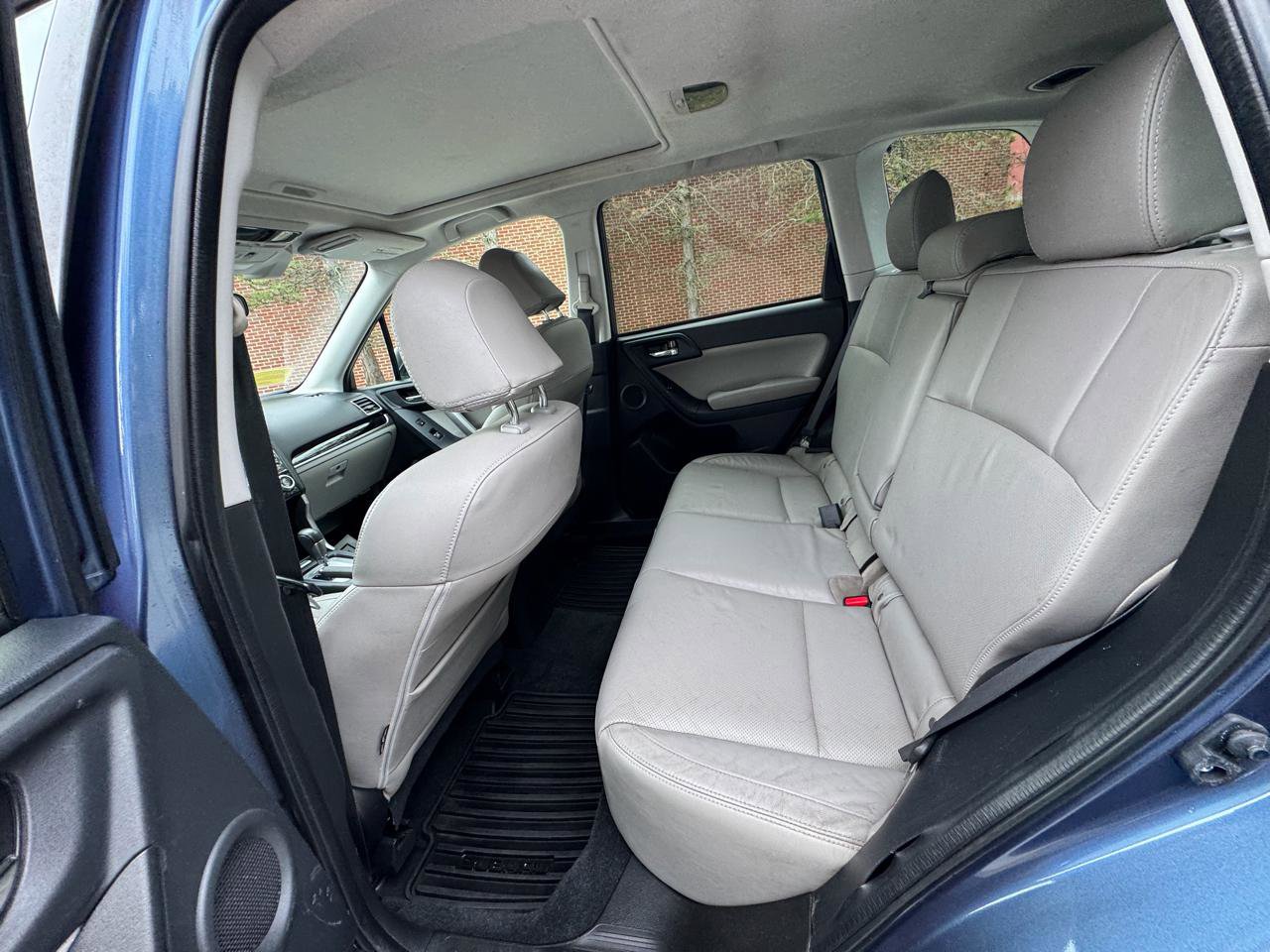 Used 2017 Subaru Forester 2.5i Limited AWD/4WD image 10