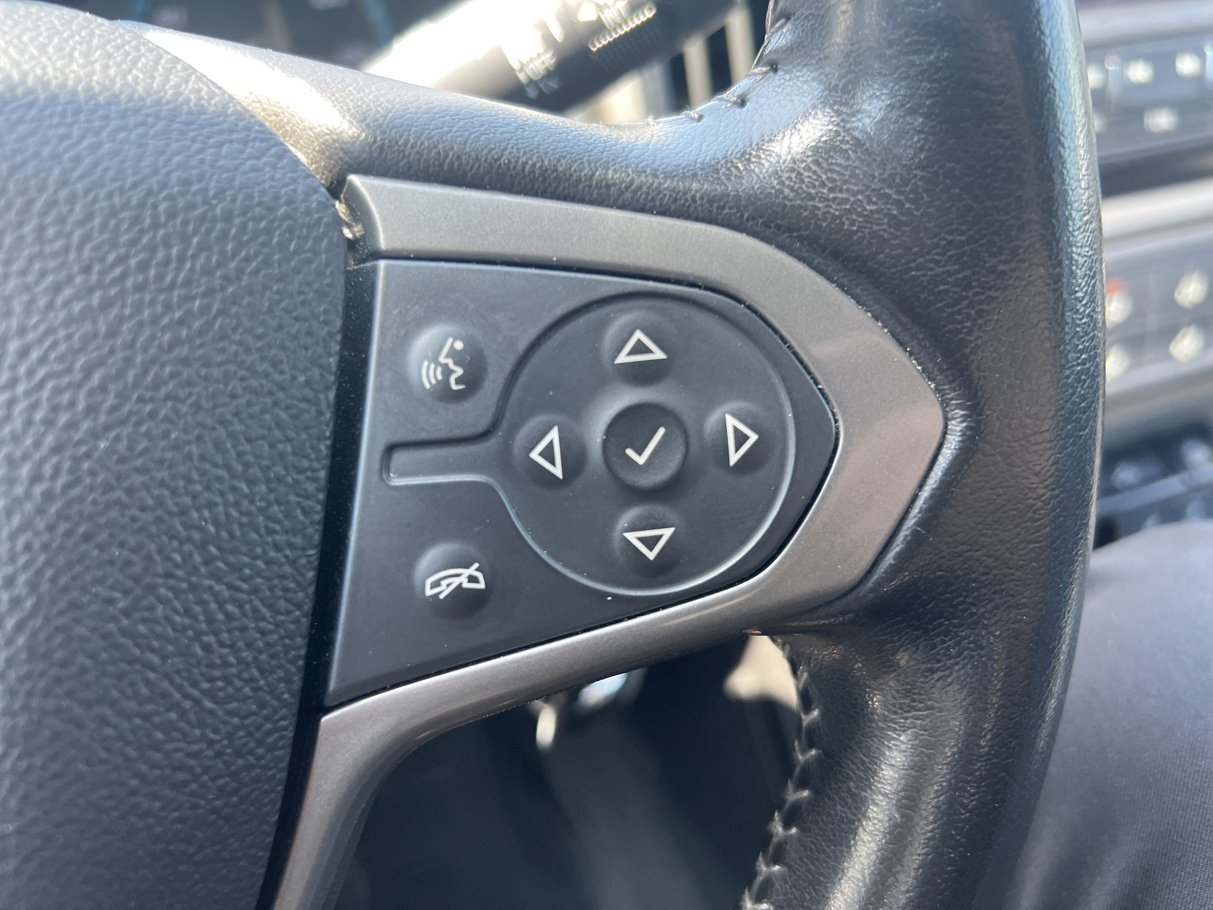 Used 2018 Chevrolet Colorado Z71 AWD/4WD image 20