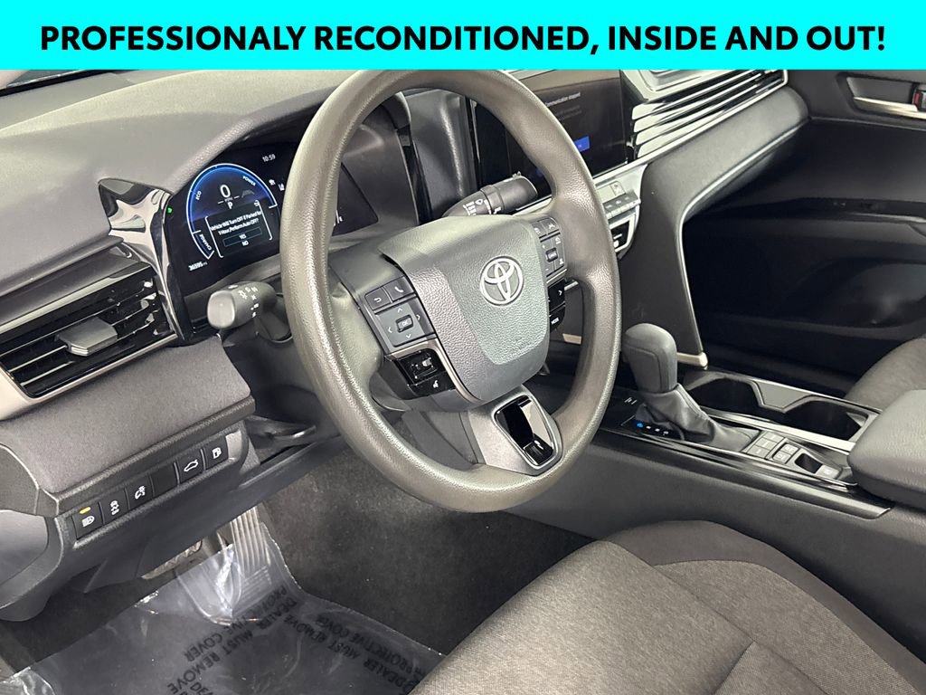 Certified 2025 Toyota Camry LE image 7