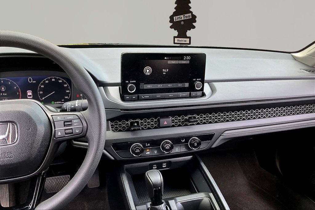 Used 2025 Honda Accord LX image 10