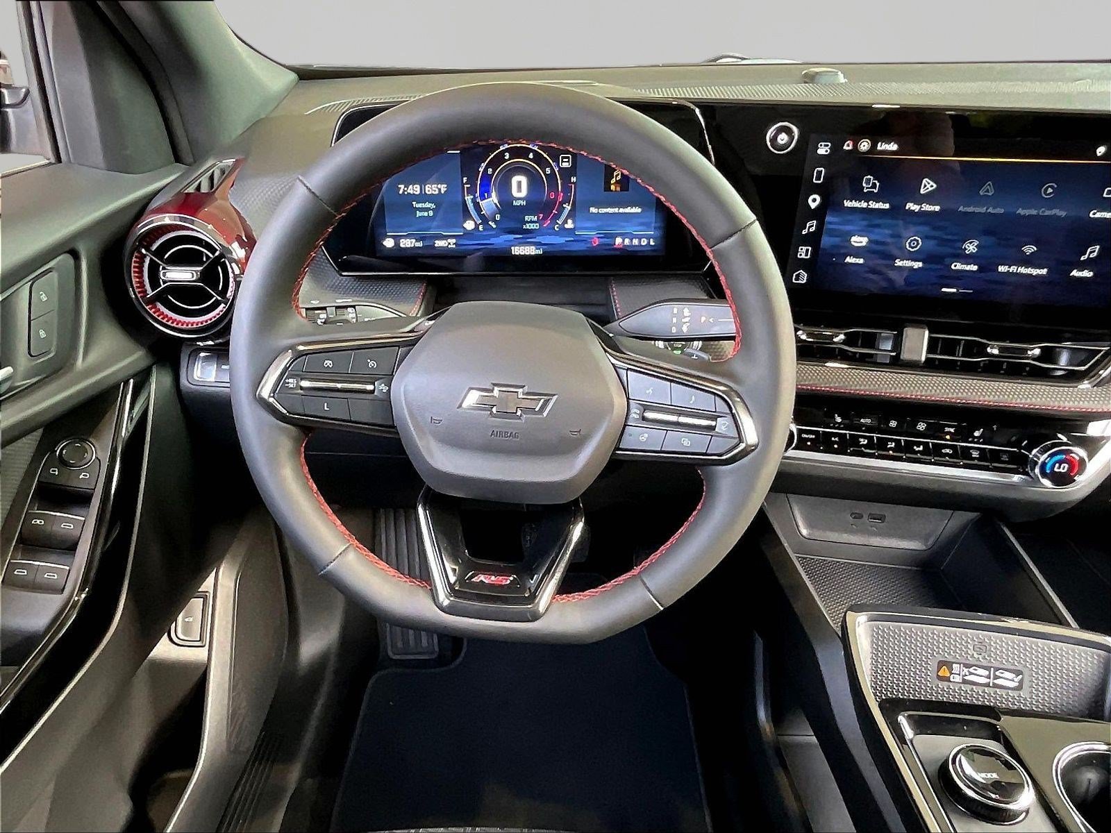 Used 2025 Chevrolet Equinox RS w/ Safety and Technology Package AWD/4WD image 8