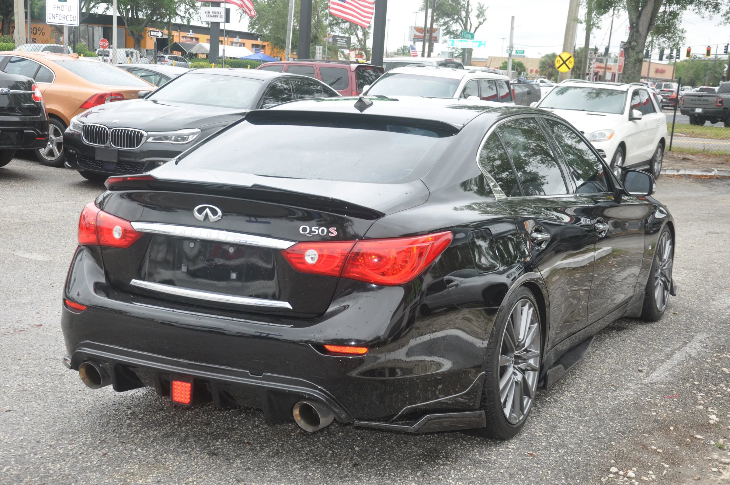Used 2014 INFINITI Q50 Premium w/ Navigation Package RWD image 12