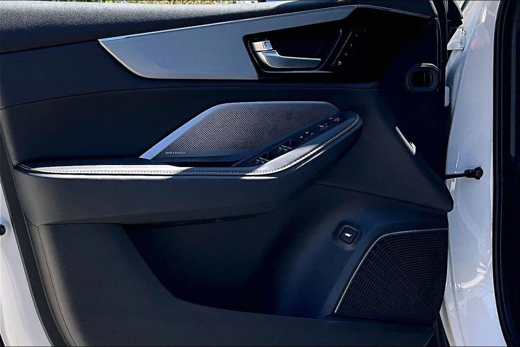 Certified 2026 Acura MDX w/ Technology Package image 21