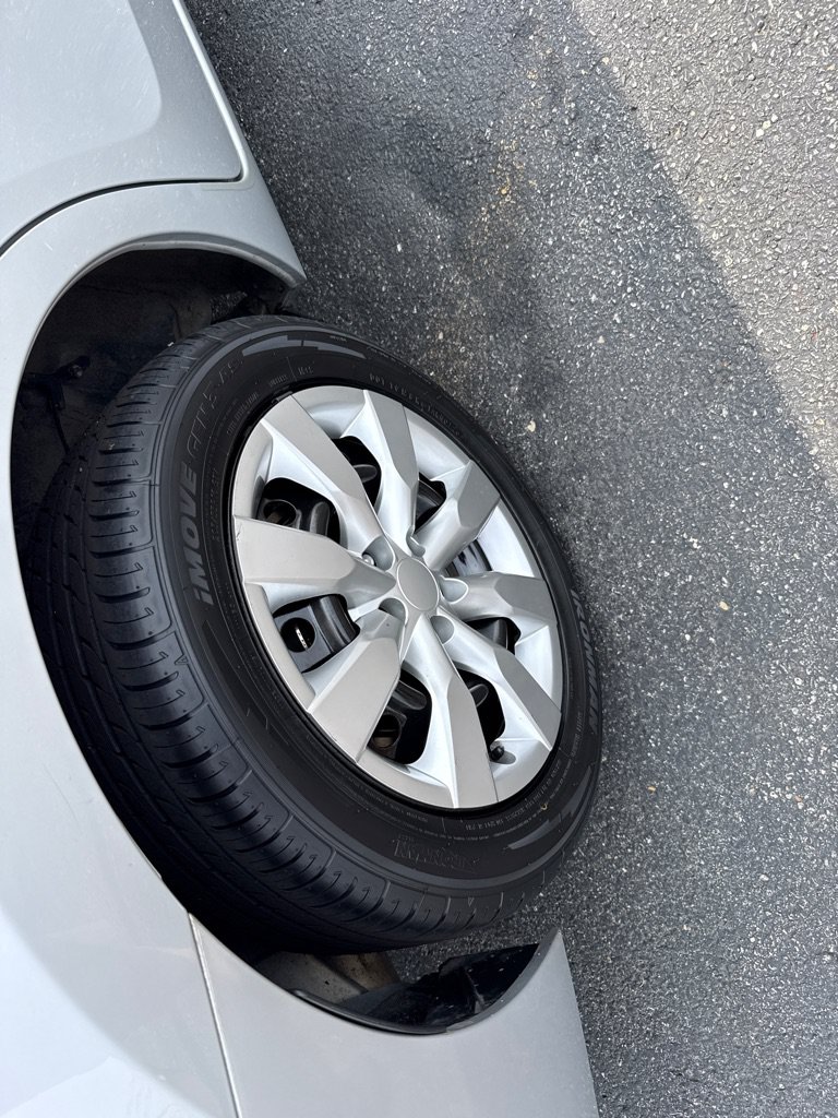 Used 2016 Toyota Corolla LE FWD image 8