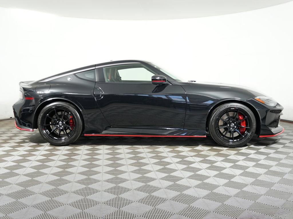 Used 2024 Nissan Z NISMO w/ Floor Mat Package RWD image 8