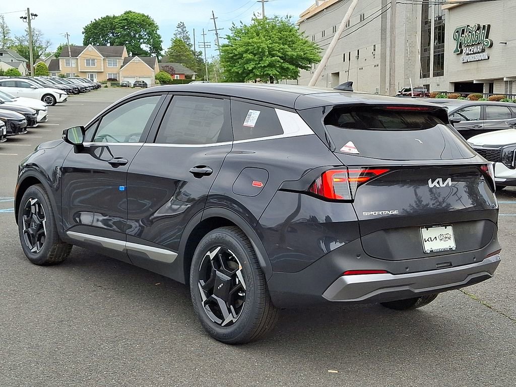 New 2026 Kia Sportage EX FWD image 3