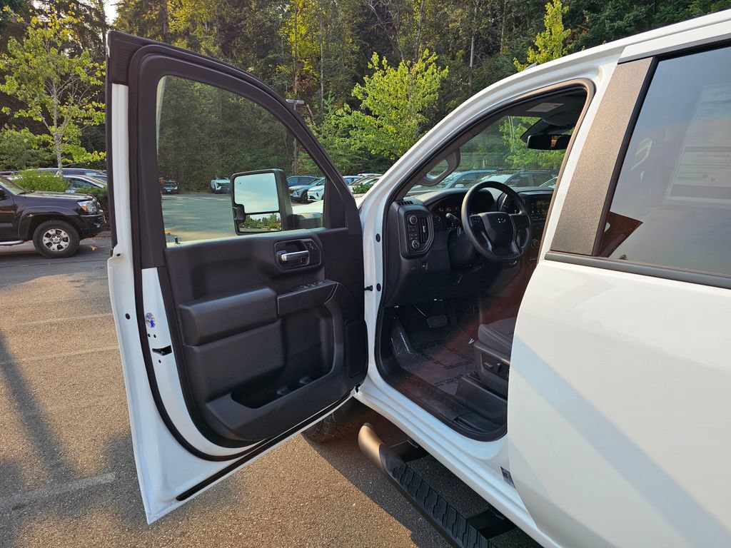 New 2026 Chevrolet Silverado 2500 Custom w/ Custom Value Package AWD/4WD image 20