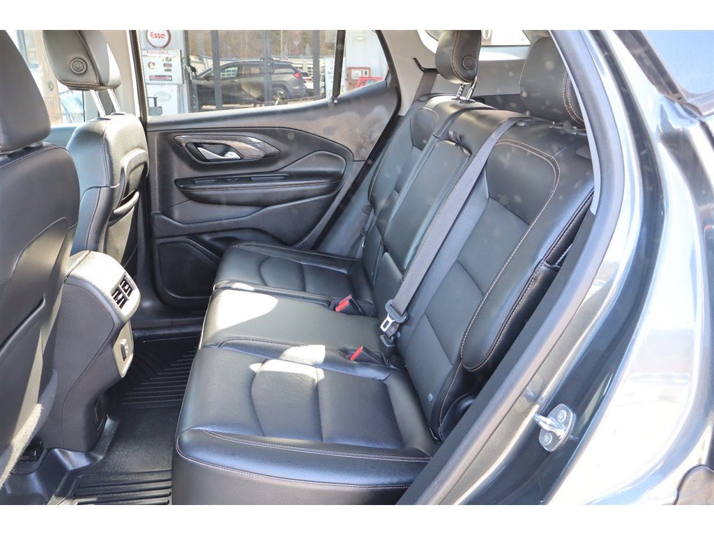 Used 2020 GMC Terrain SLT image 16