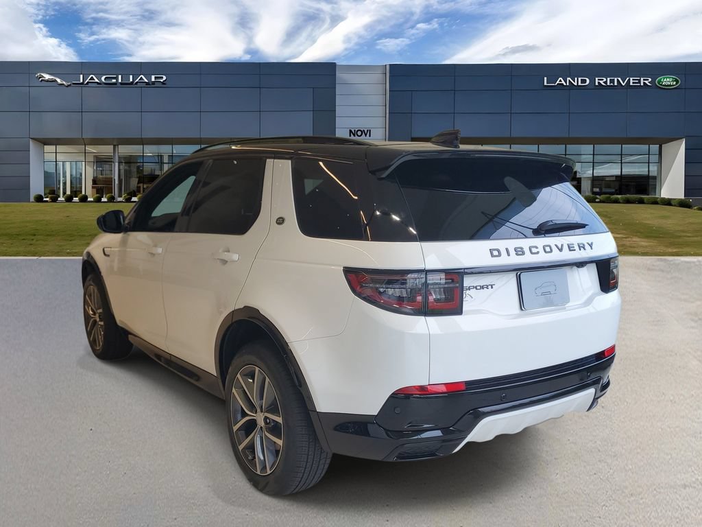 New 2026 Land Rover Discovery Sport Landmark AWD/4WD image 4