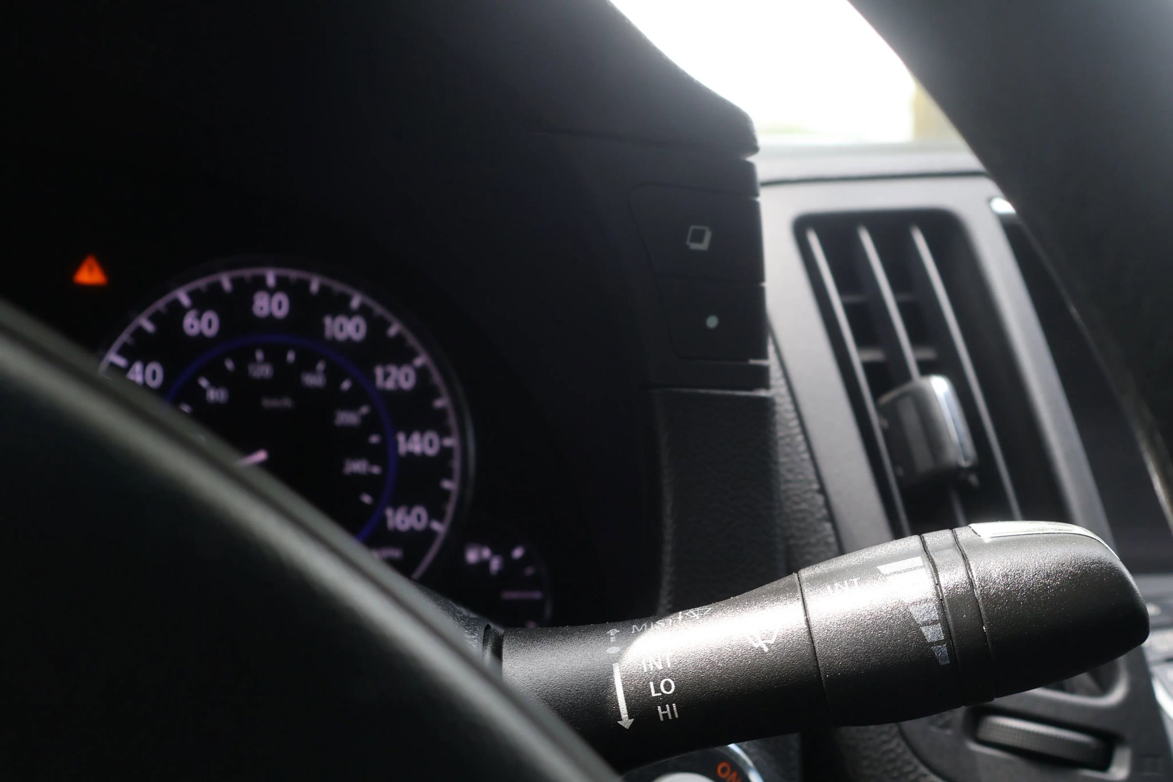 Used 2010 INFINITI G37 Sport w/ Navigation Pkg image 23