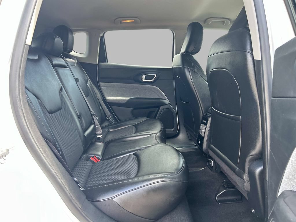 Used 2022 Jeep Compass Latitude w/ Convenience Group AWD/4WD image 17