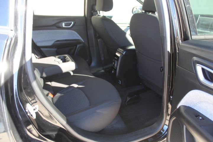 Used 2024 Jeep Compass Sport image 35