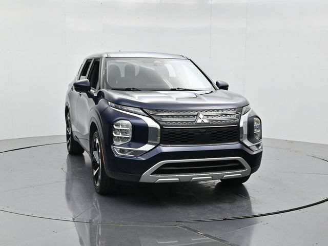 Used 2024 Mitsubishi Outlander SE FWD image 5