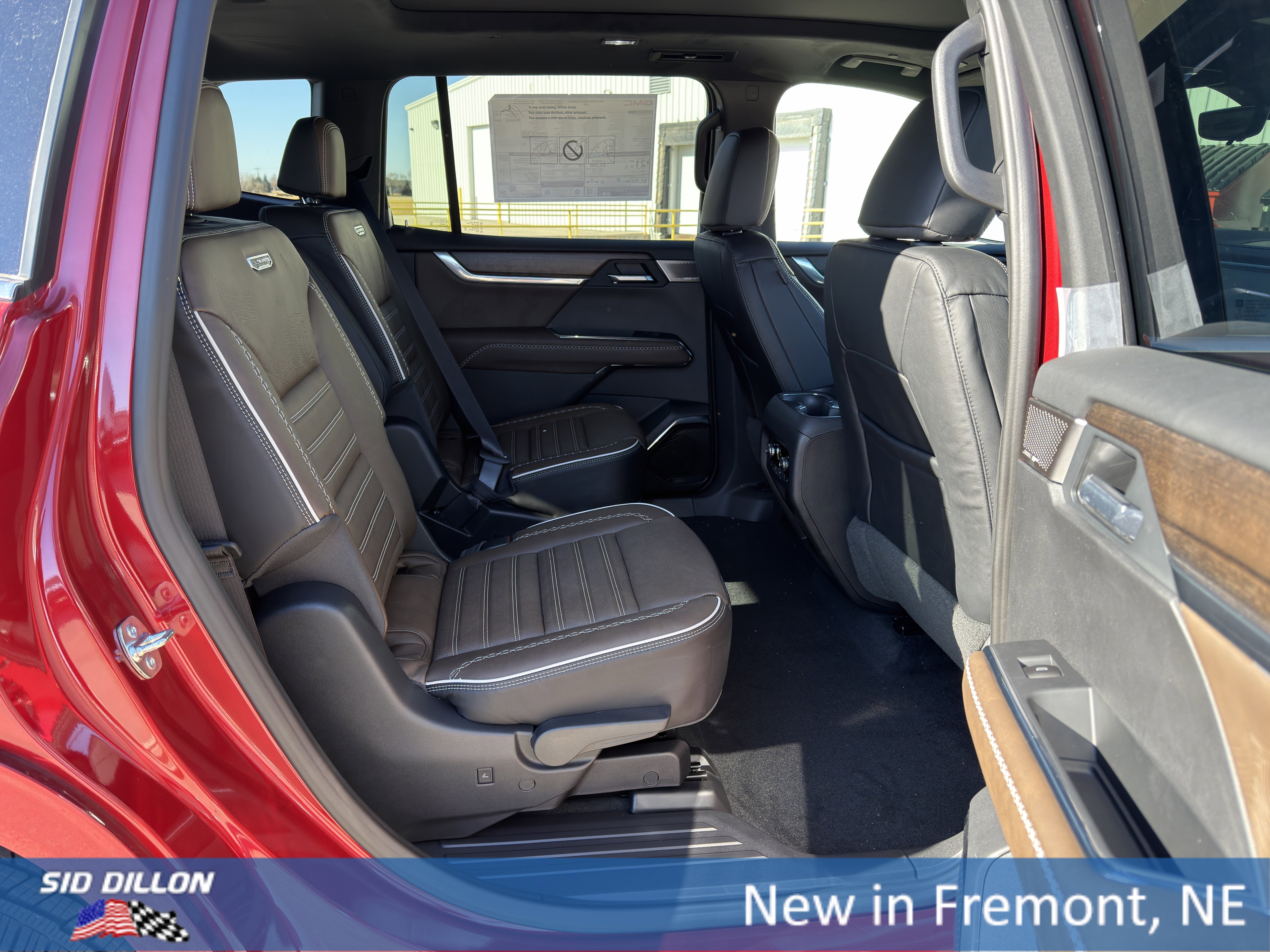 New 2026 GMC Acadia Denali Ultimate w/ LPO, Floor Liner Package image 21