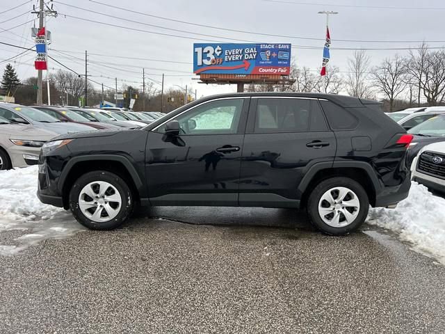Used 2024 Toyota RAV4 LE image 7