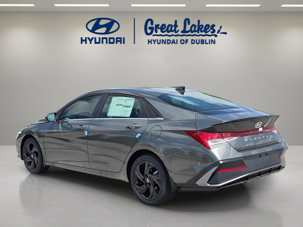 New 2026 Hyundai Elantra SEL Sport Premium FWD image 3