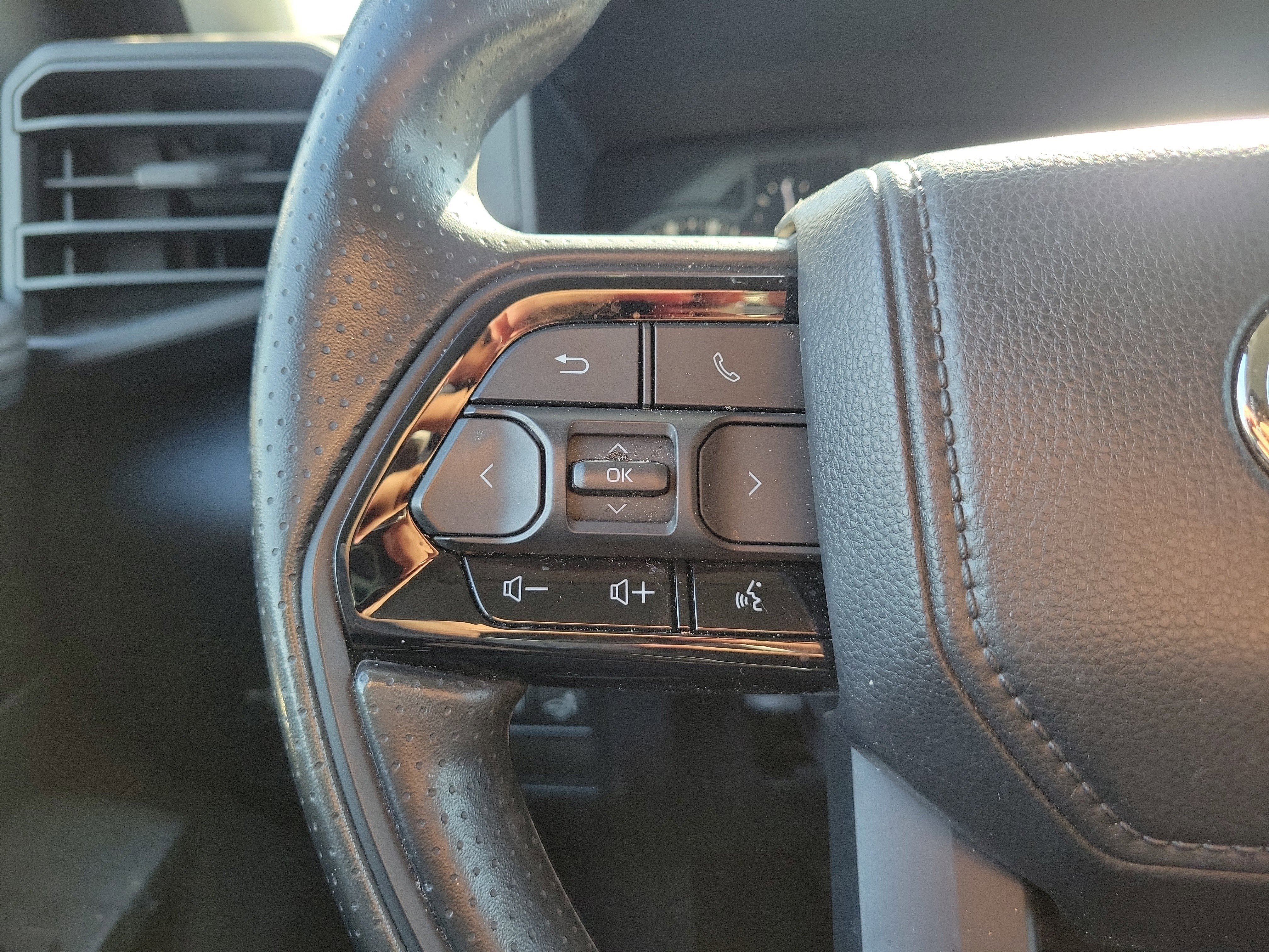 Used 2024 Toyota Tundra SR5 w/ SR5 Convenience Package image 22