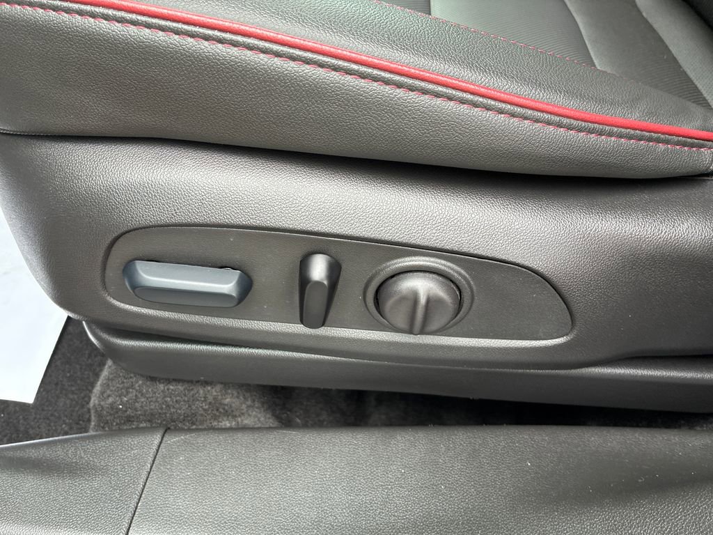 Used 2024 Chevrolet TrailBlazer RS image 11