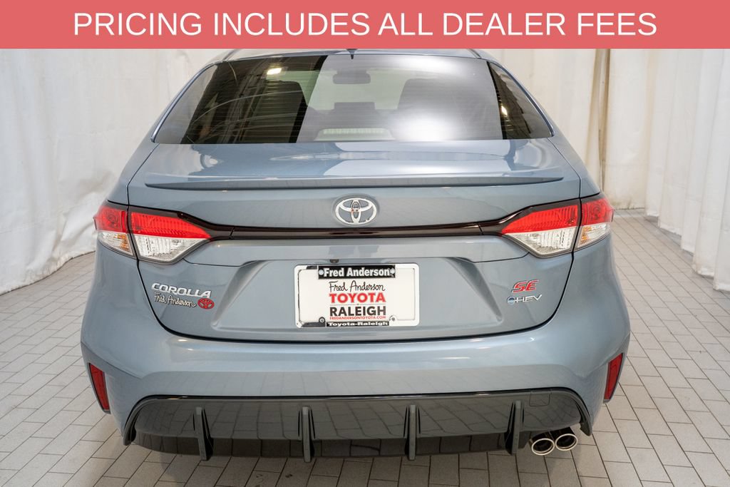 Used 2026 Toyota Corolla SE w/ SE Premium Package FWD image 4
