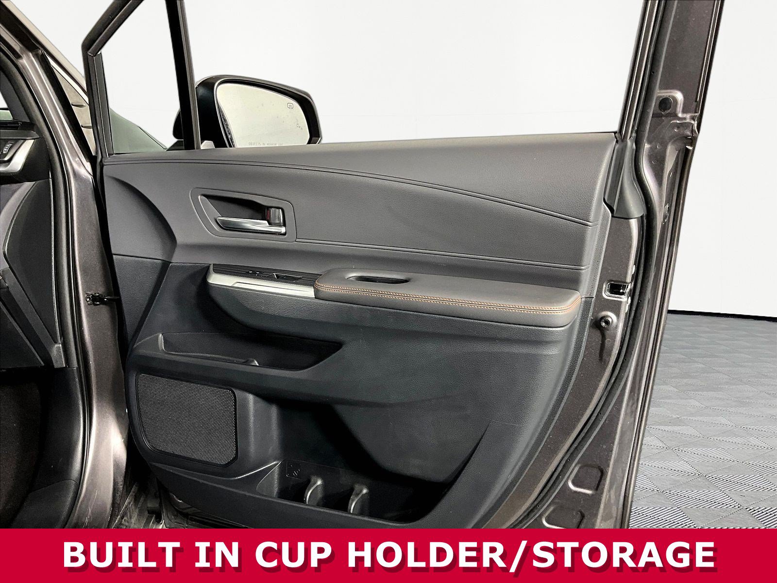 Used 2021 Toyota Sienna XSE FWD image 27