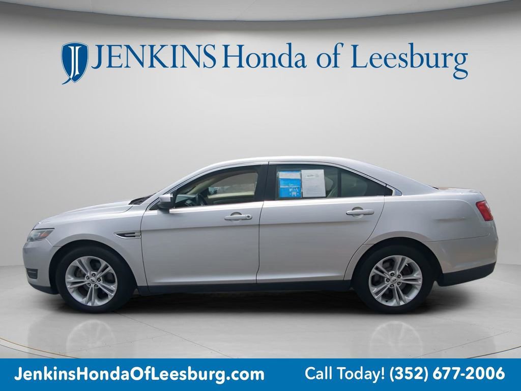 Used 2017 Ford Taurus SEL image 6