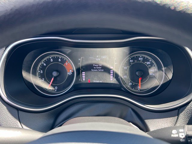 Used 2019 Jeep Cherokee Latitude w/ Popular Appearance Group AWD/4WD image 18