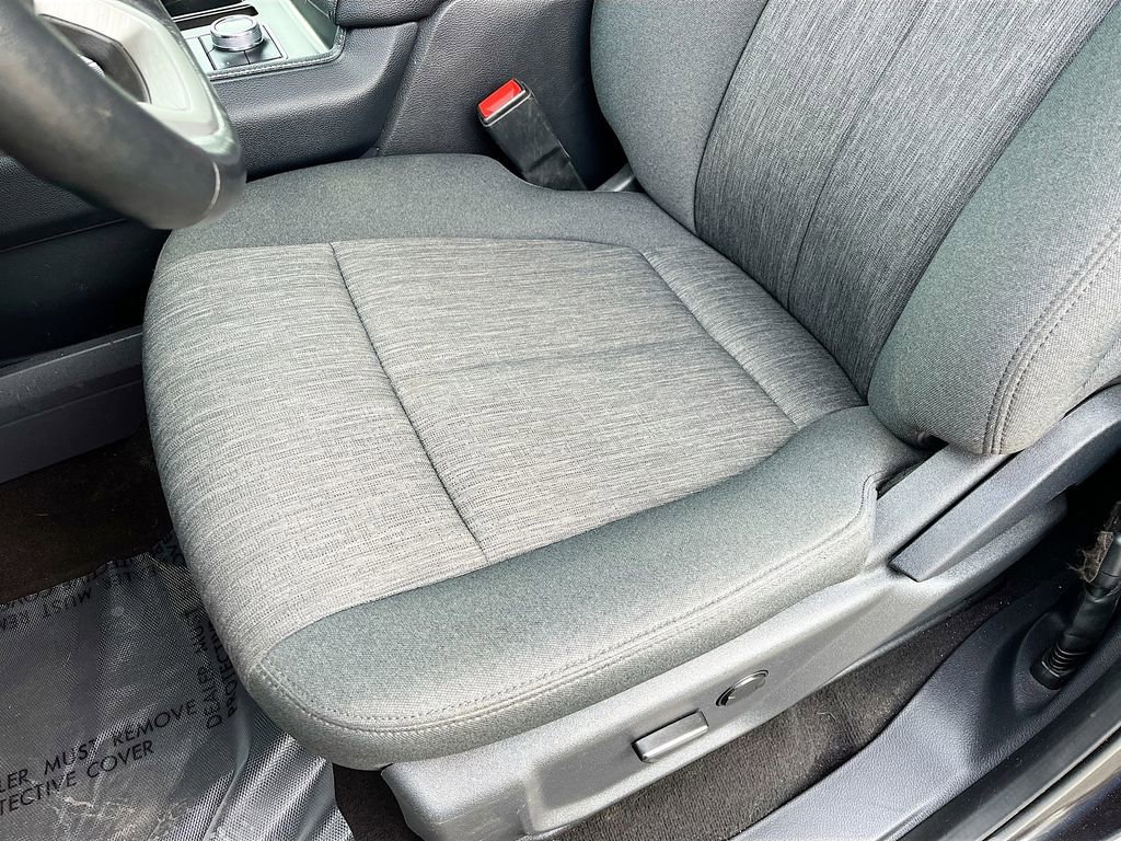 Used 2024 Ford Expedition XLT image 19