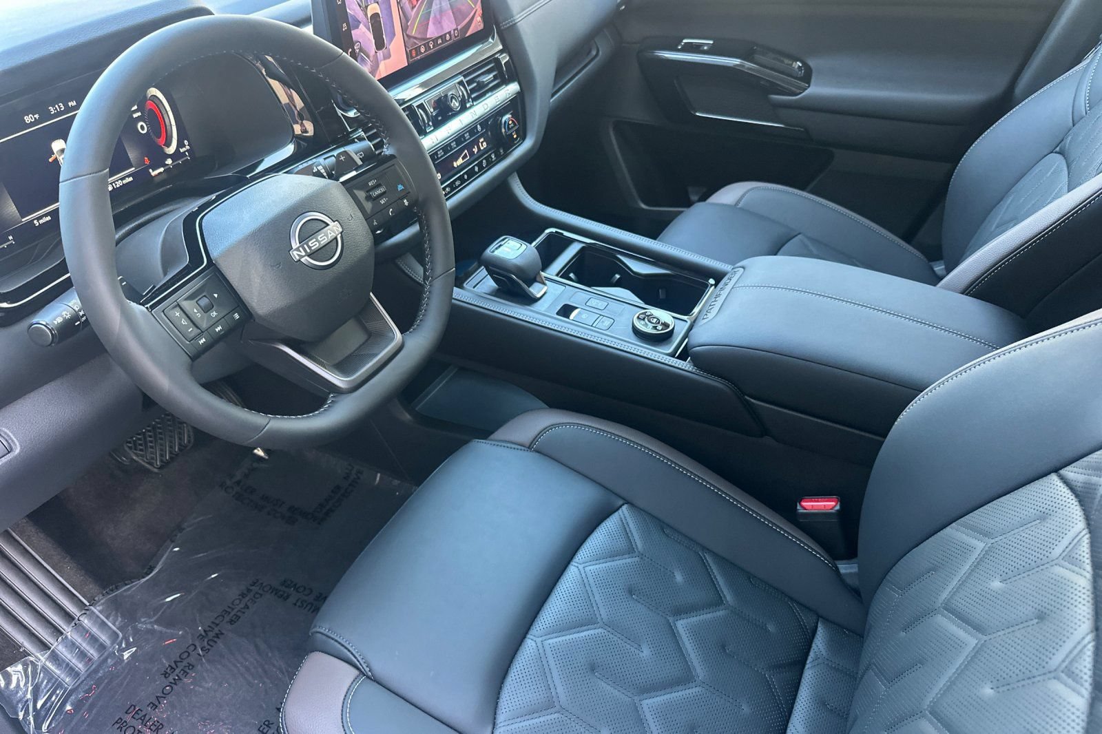 New 2026 Nissan Pathfinder Platinum AWD/4WD image 10