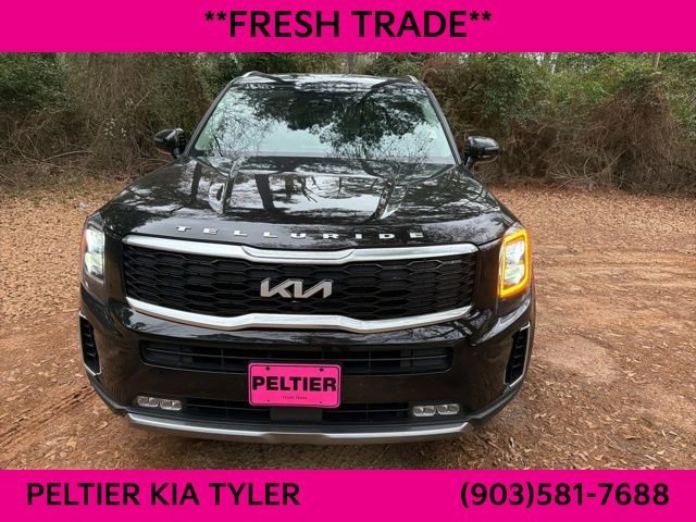 Certified 2022 Kia Telluride SX w/ Towing Package image 2