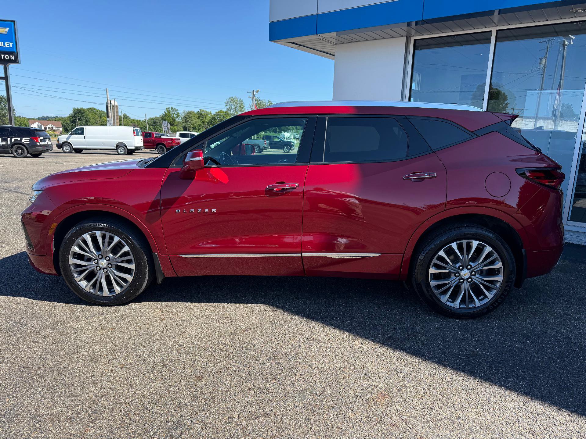 Used 2019 Chevrolet Blazer Premier w/ Driver Confidence II Package AWD/4WD image 6