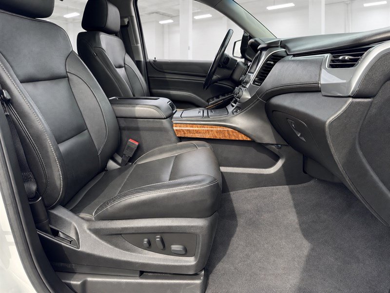 Used 2020 Chevrolet Tahoe Premier AWD/4WD image 31