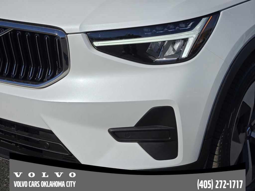 Certified 2025 Volvo XC40 B5 Core w/ Protection Package Premier image 8