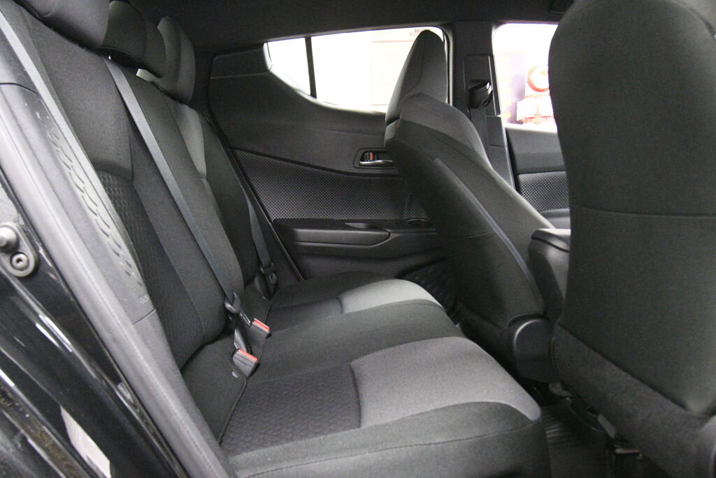 Used 2022 Toyota C-HR Nightshade image 23
