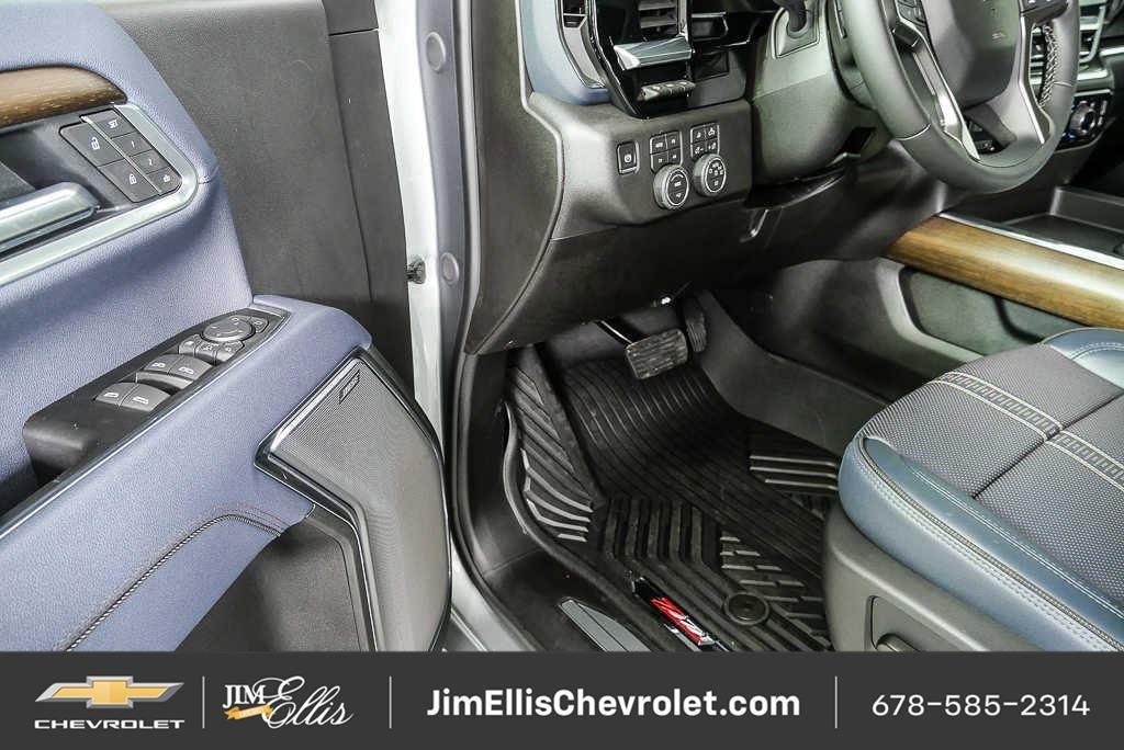 New 2026 Chevrolet Silverado 2500 High Country w/ Technology Package AWD/4WD image 8