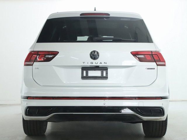Used 2024 Volkswagen Tiguan SE R-Line AWD/4WD image 45
