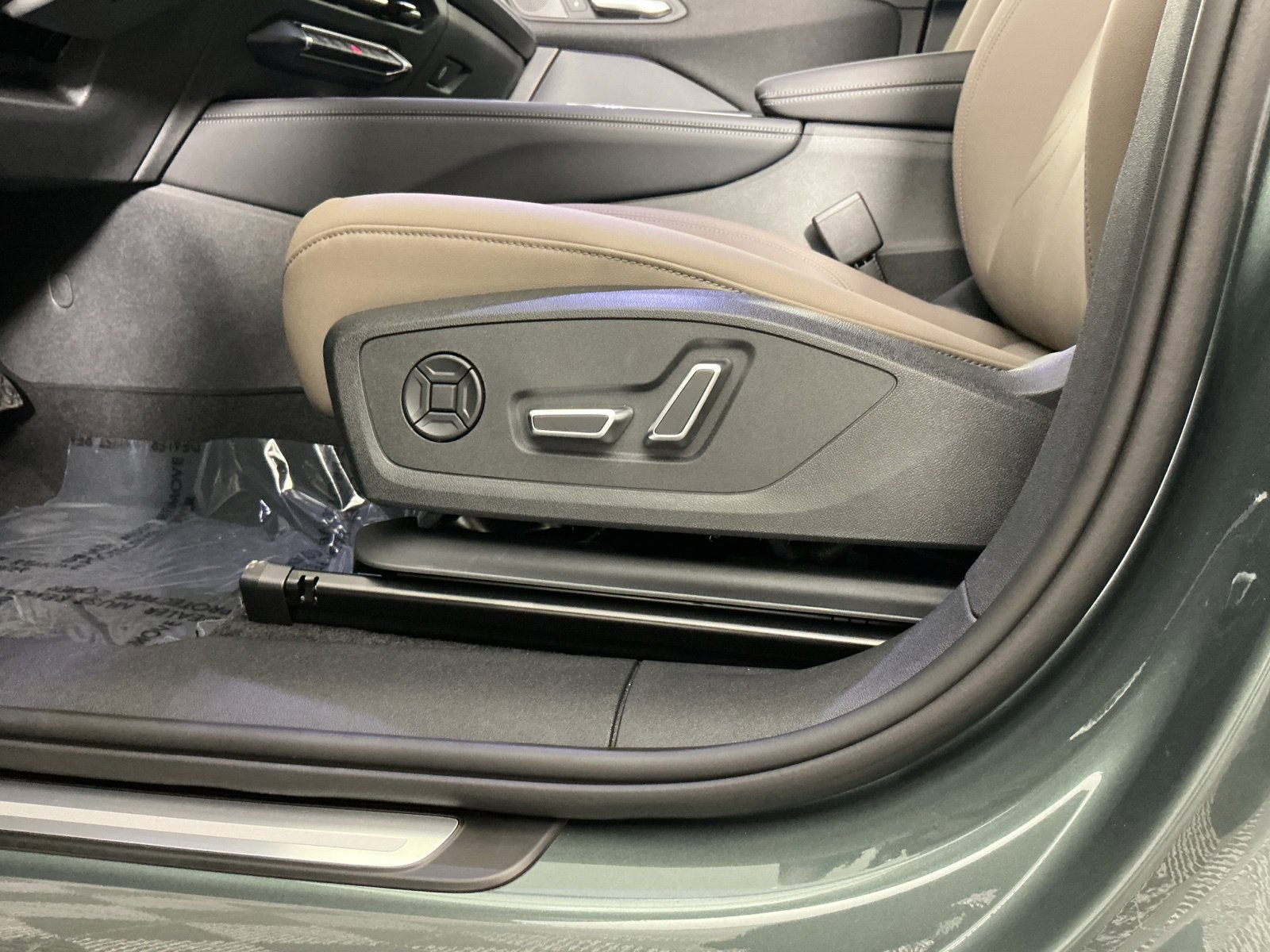 New 2026 Audi Q3 quattro 2.0T AWD/4WD image 13