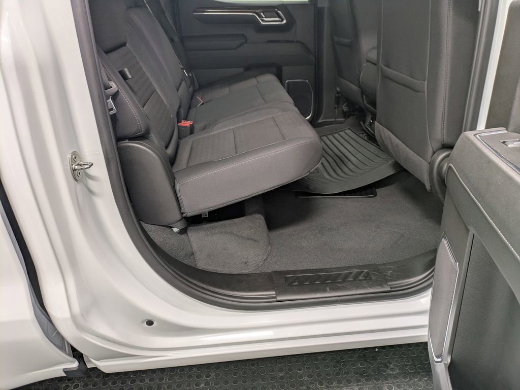 Used 2024 GMC Sierra 1500 Elevation image 29