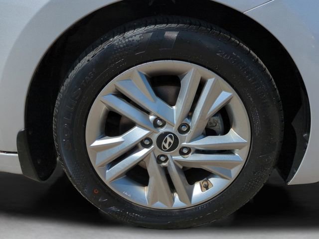 Used 2019 Hyundai Elantra SEL FWD image 29