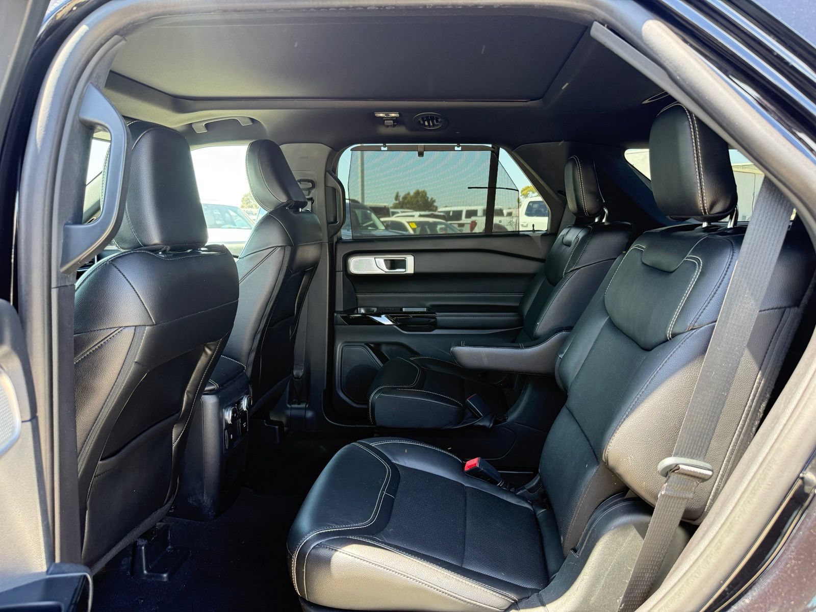 Used 2021 Ford Explorer ST w/ Equipment Group 401A AWD/4WD image 6