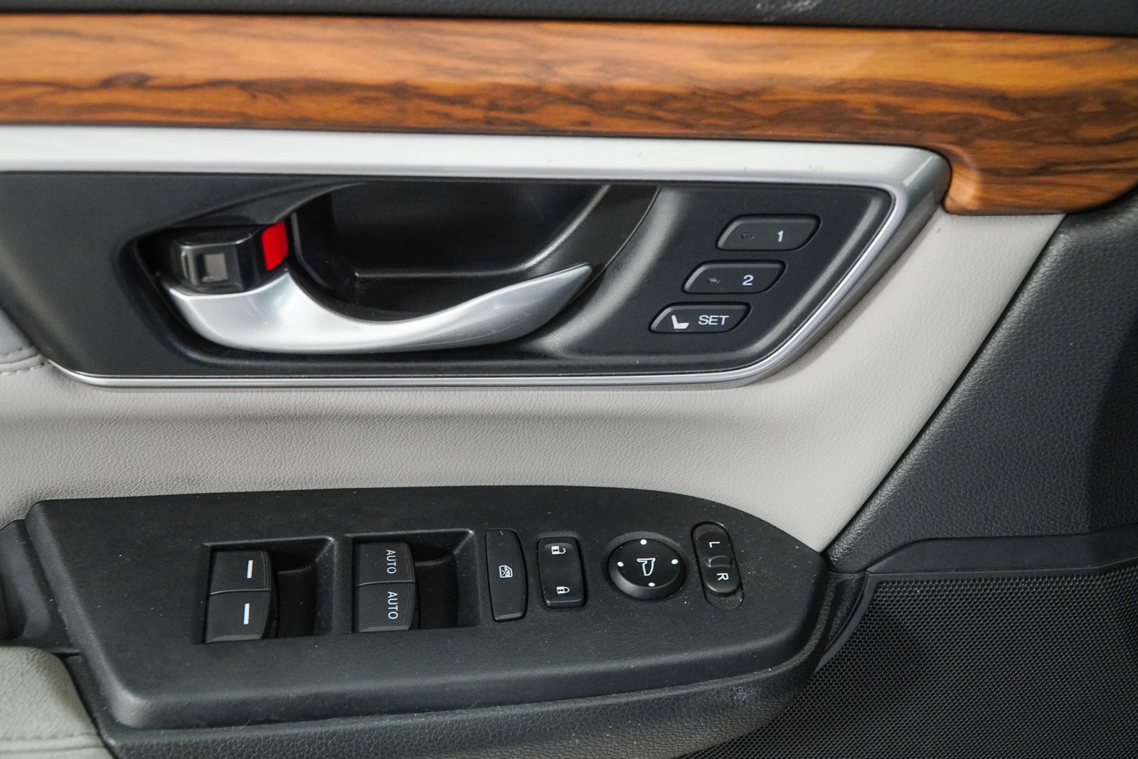 Used 2020 Honda CR-V EX-L image 19