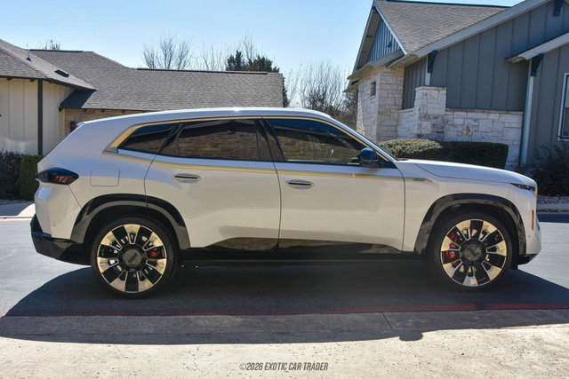 Used 2024 BMW XM w/ M Driver's Package image 9