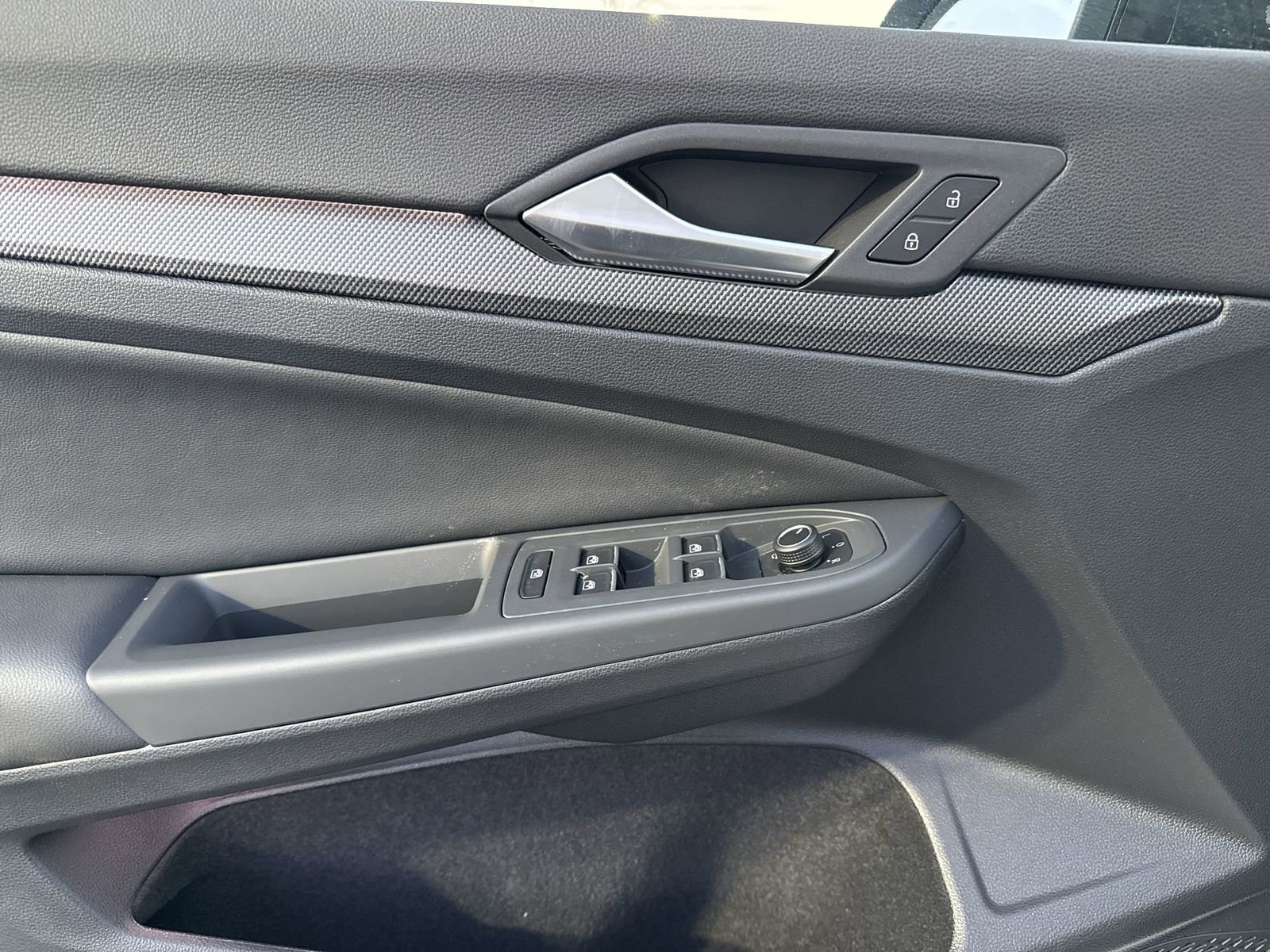 New 2026 Volkswagen Golf image 14