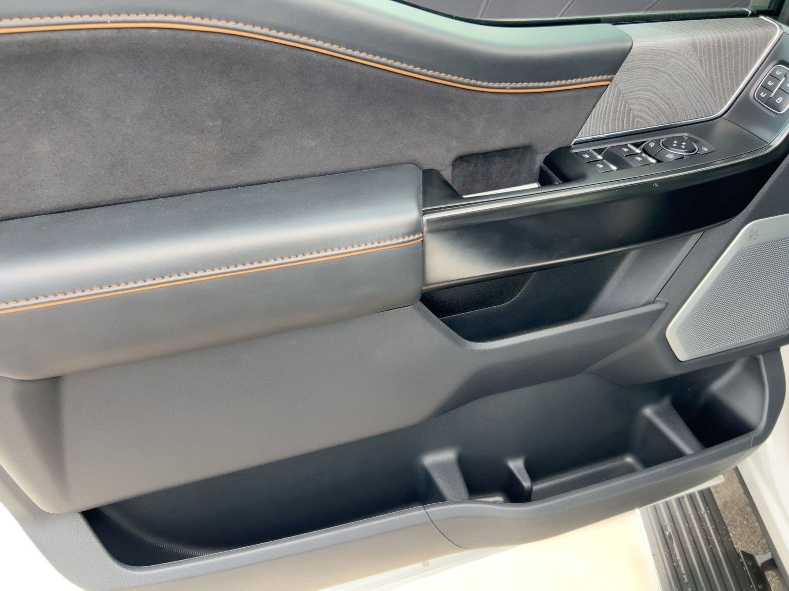 Used 2023 Ford F150 Platinum w/ Equipment Group 701A High image 13