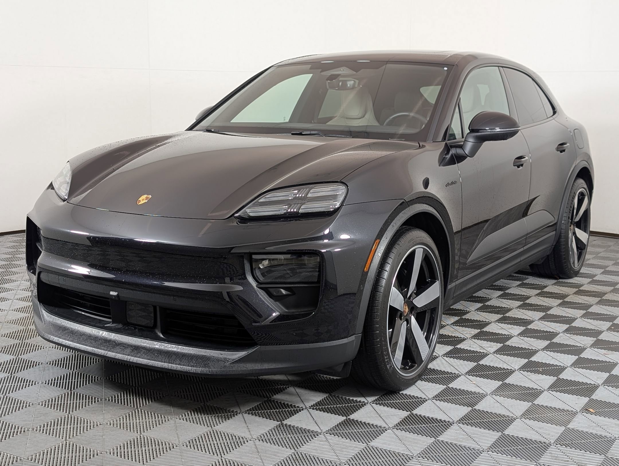Certified 2025 Porsche Macan 4 Electric
