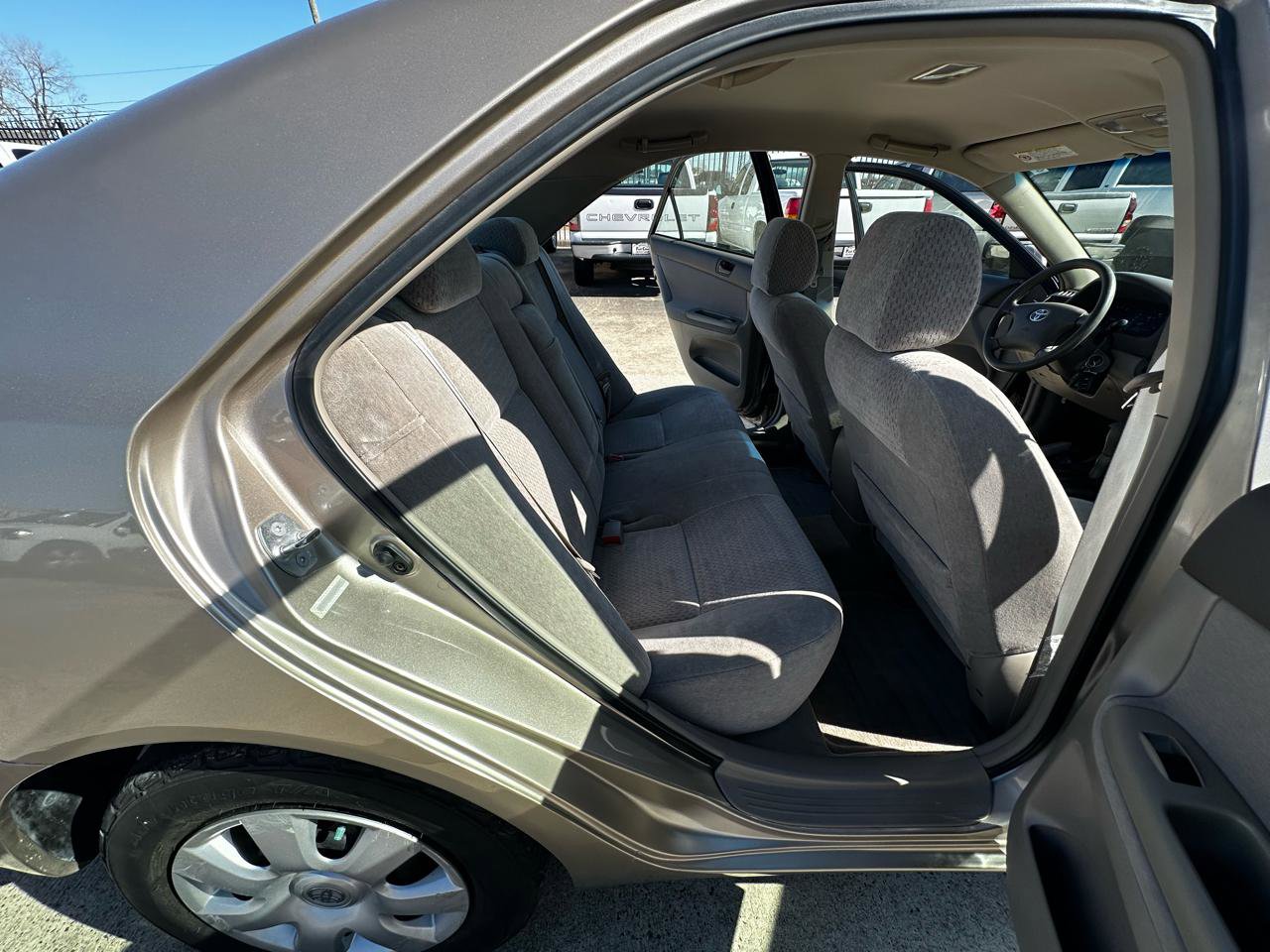 Used 2003 Toyota Camry LE FWD image 30
