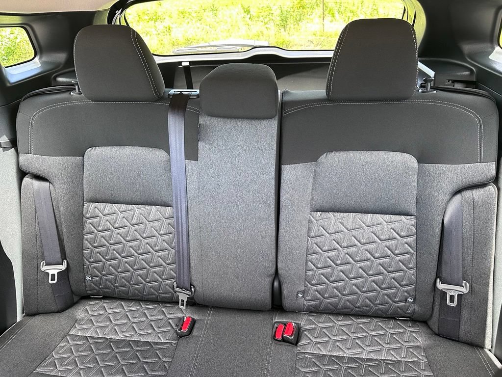 Used 2025 Nissan Kicks SV FWD image 24