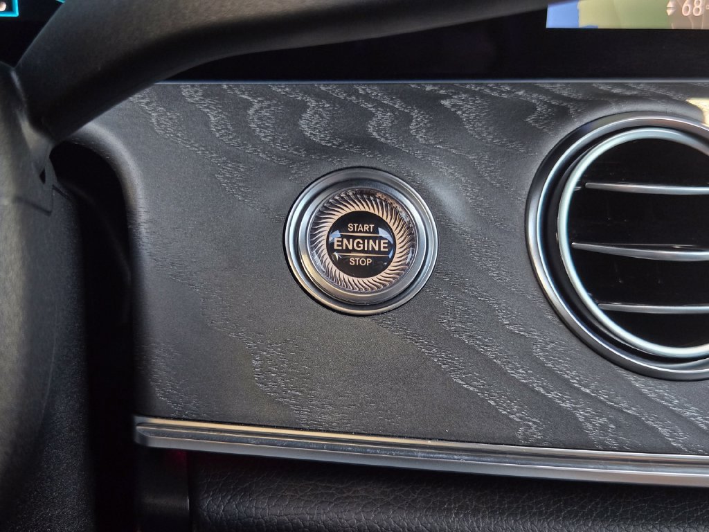 Used 2021 Mercedes-Benz E 350 Sedan image 26