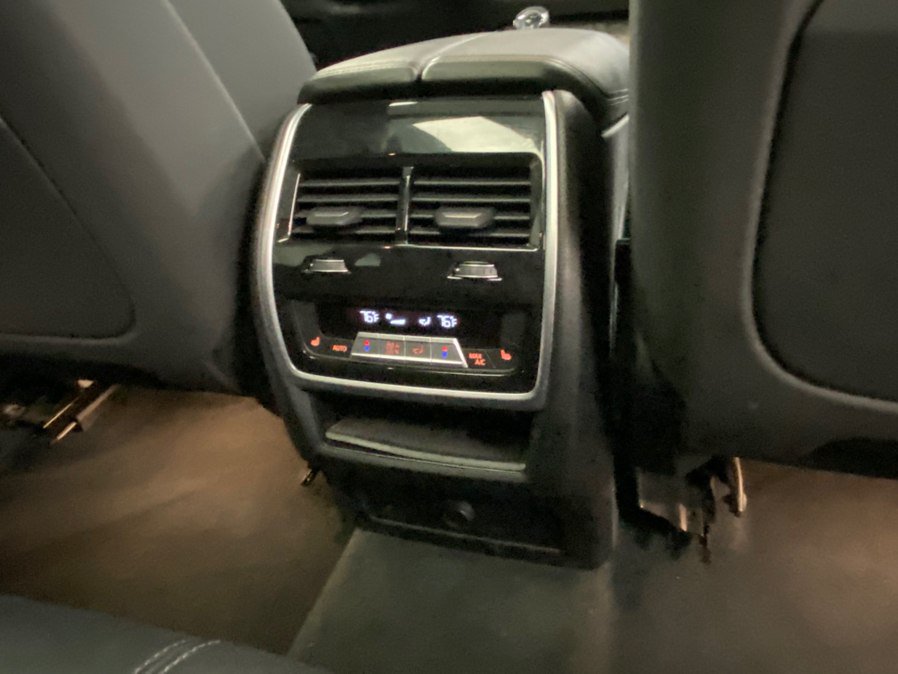 Used 2019 BMW X5 xDrive50i w/ M Sport Package AWD/4WD image 40
