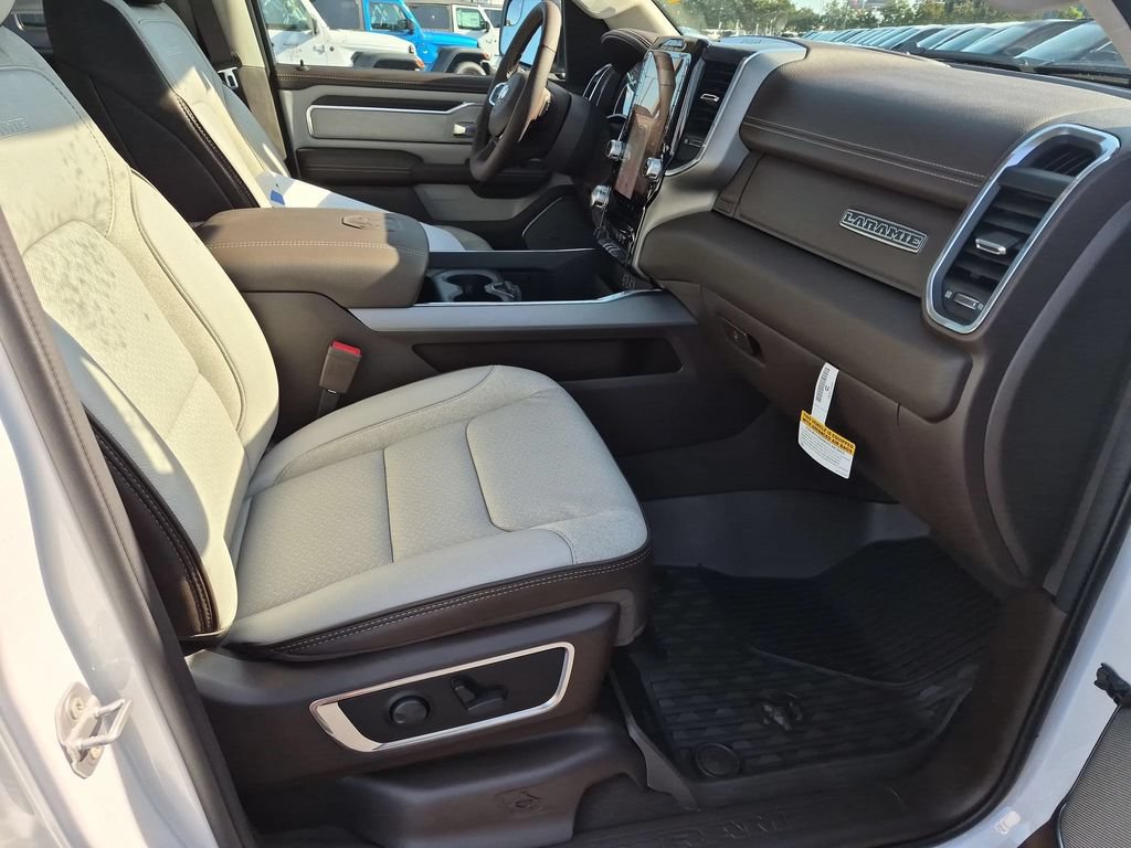 New 2027 RAM 1500 Laramie w/ Laramie Preferred Package AWD/4WD image 34