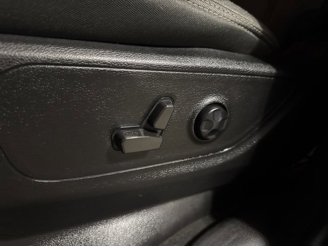 Used 2021 RAM 1500 Big Horn AWD/4WD image 4